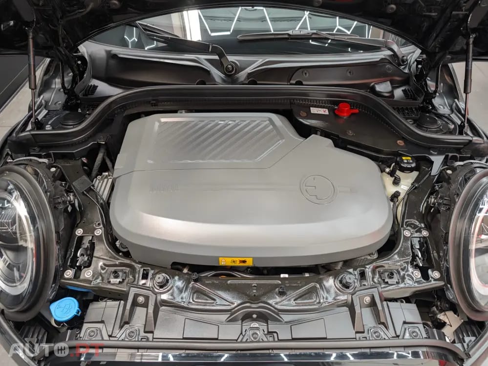 MINI Cooper Cooper SE Yours