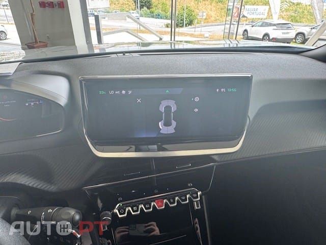 Peugeot 2008 1.2 PureTech Allure