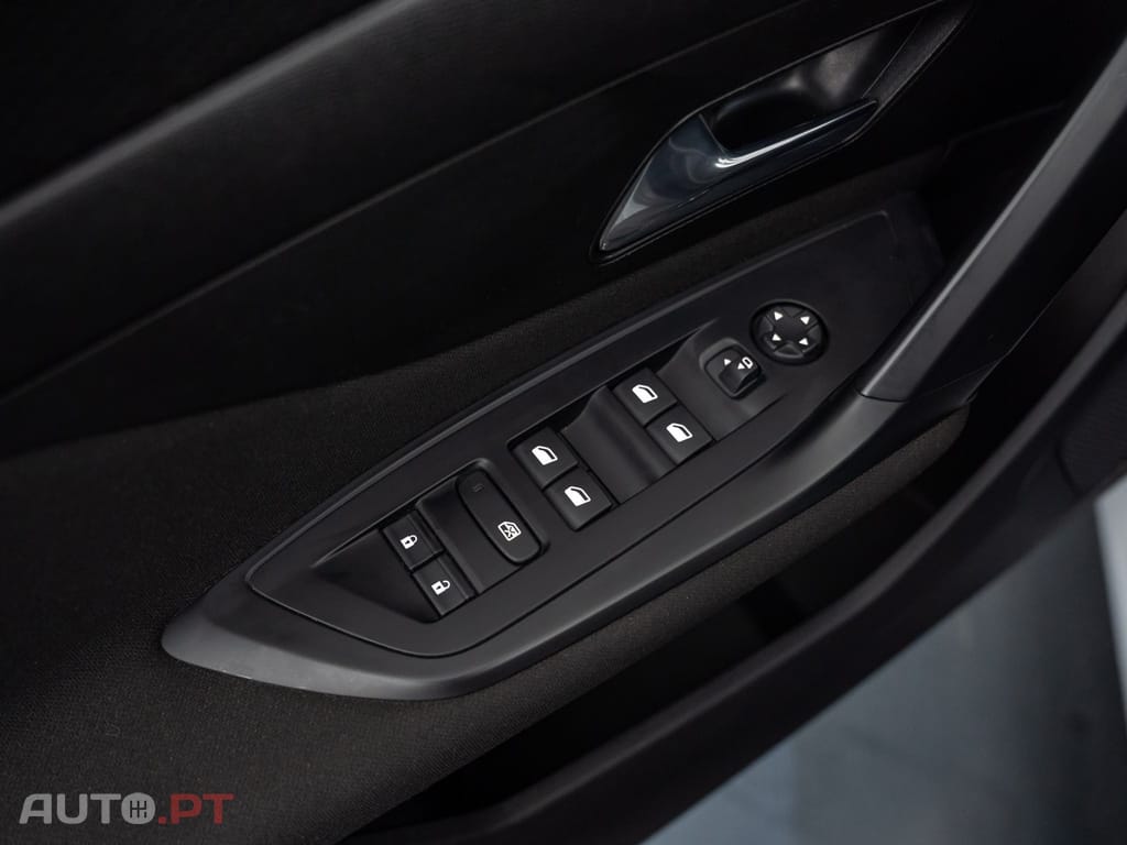 Peugeot 308 1.6 Hybrid Active Pack e-EAT8