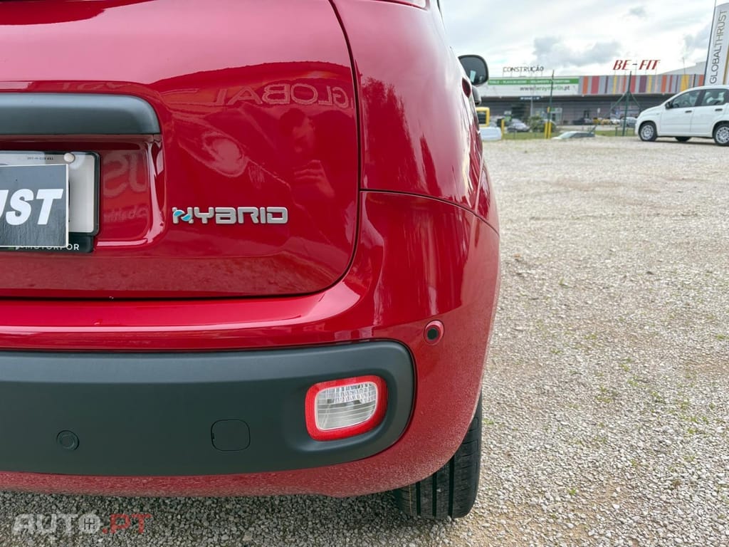 Fiat Panda 1.0 Hybrid Pandina