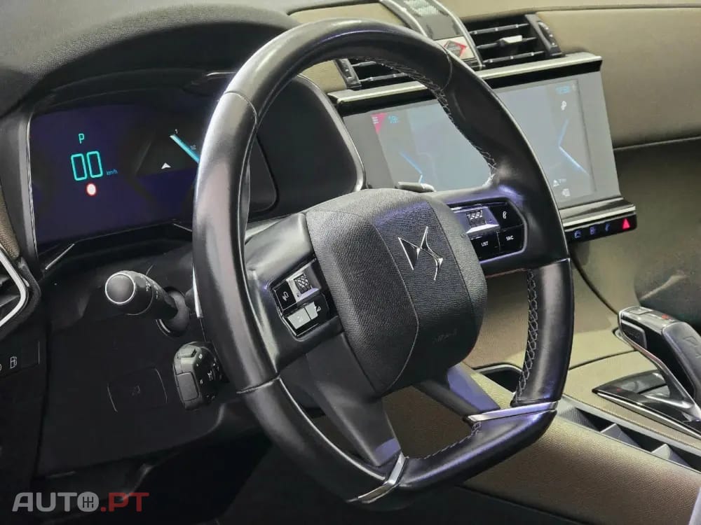 DS DS7 Crossback E-Tense Bastille+ EAT8