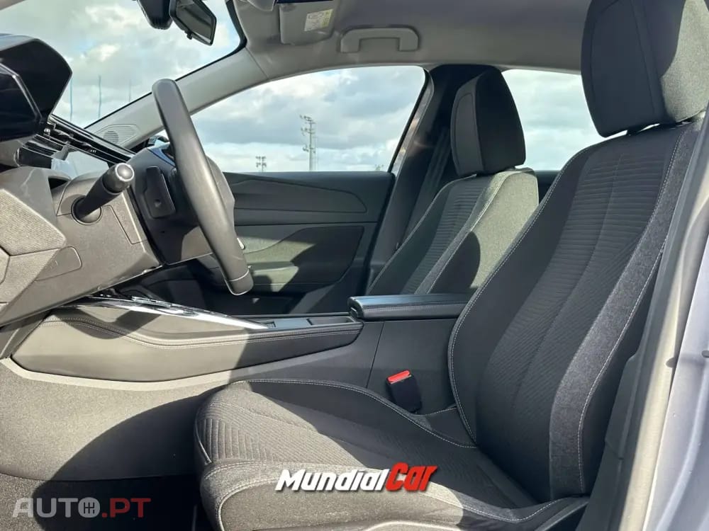 Peugeot 308 1.2 PureTech Allure EAT8