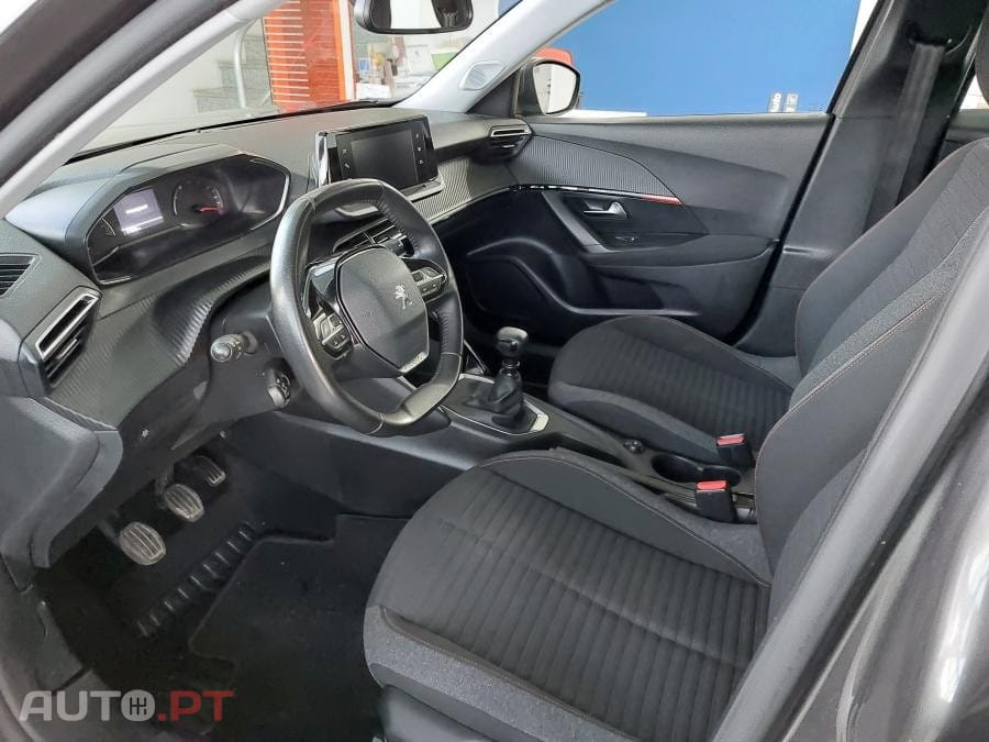 Peugeot 2008 1.2 PureTech Active