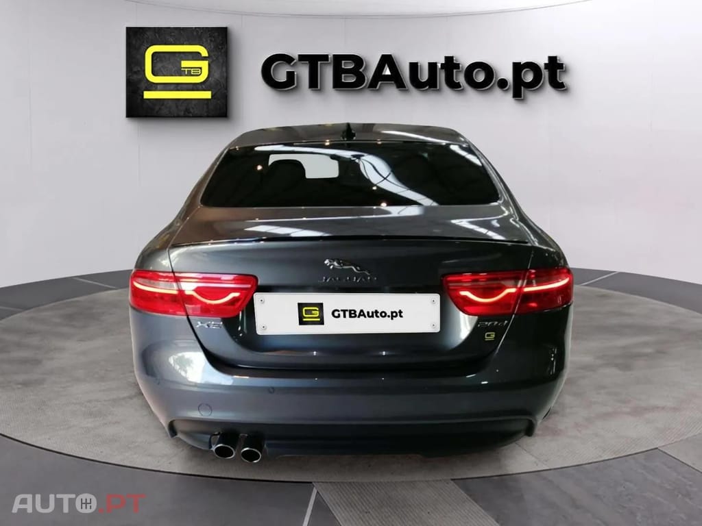 Jaguar XE 2.0D R-SPORT 180CV 