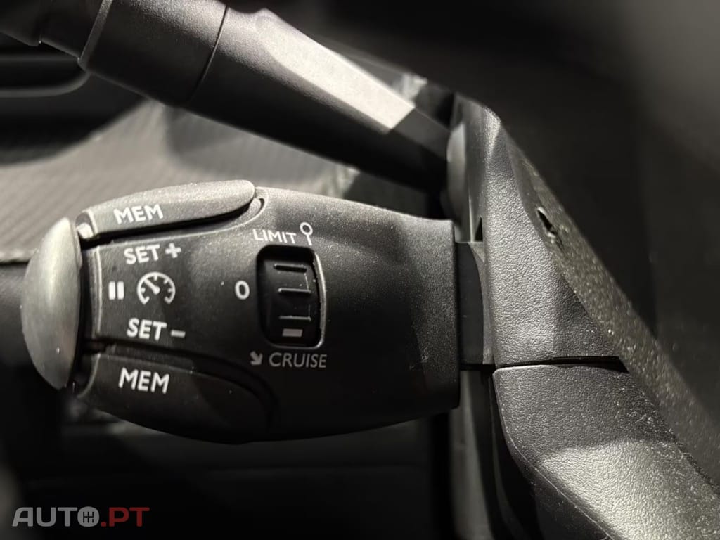 Peugeot E-2008 I.V.A DEDUTIVEL Active Business