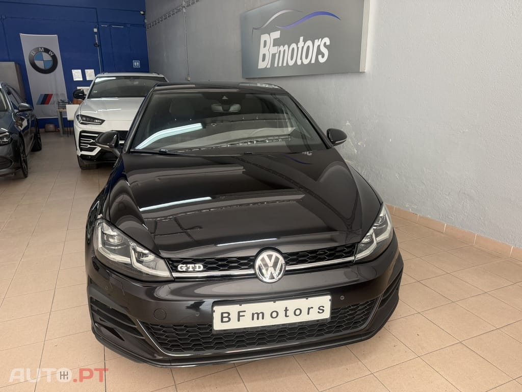 Volkswagen Golf 2.0 TDi GTD — fotografia 3