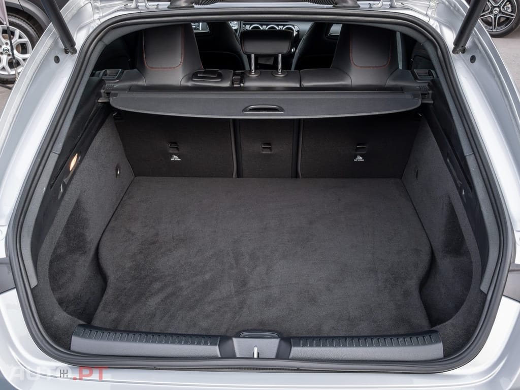 Mercedes-Benz CLA 250 e AMG Line