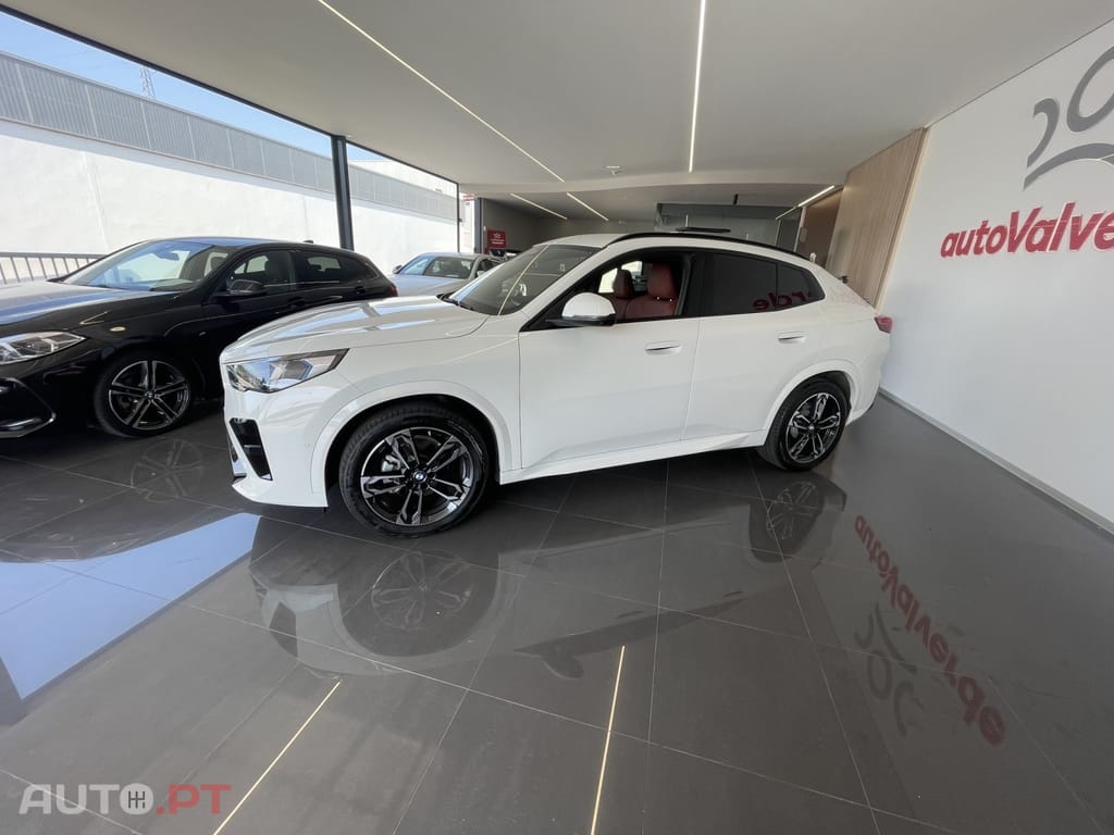 BMW iX2 eDrive20 Edição Desportiva M