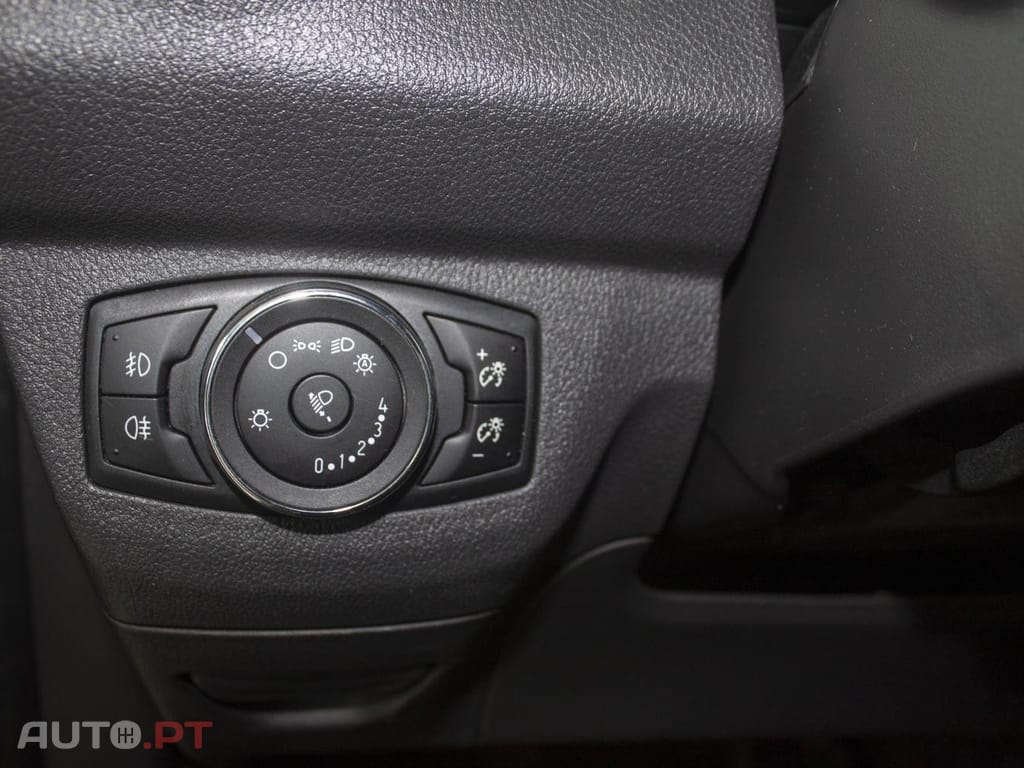 Ford Tourneo 1.0 EcoBoost Titanium