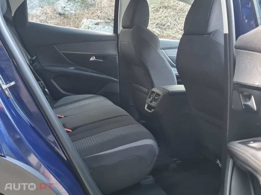 Peugeot 3008 1.6 BlueHDi Active