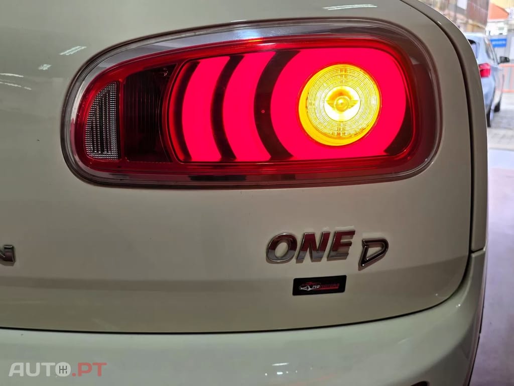 MINI Clubman One D 4Business Nav — fotografia 8