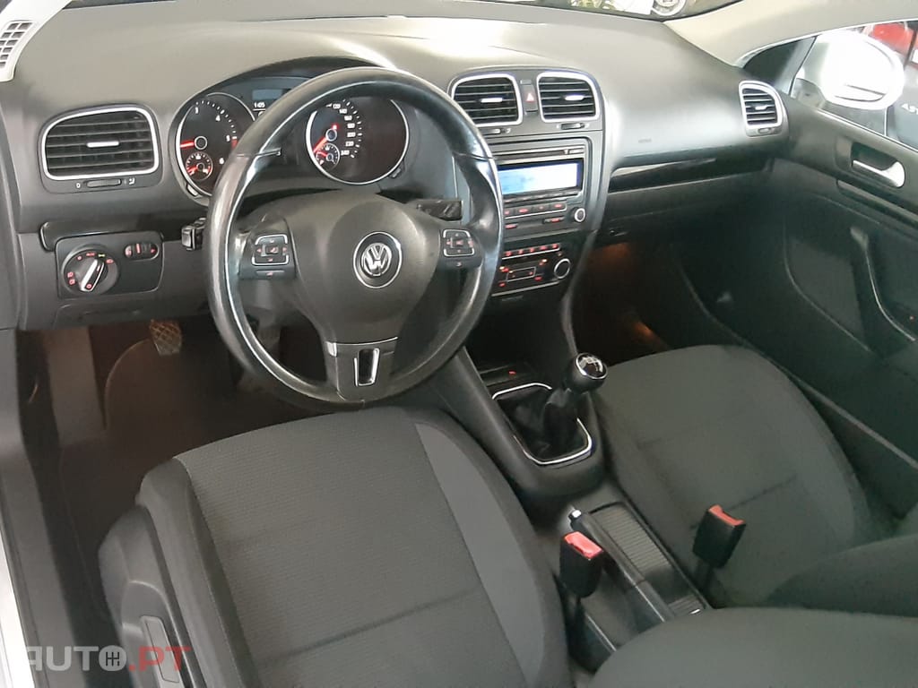 Volkswagen Golf Variant Confortline 1.6 TDI 105 CV