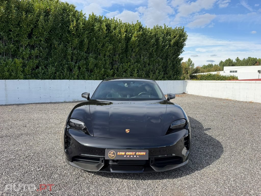 Porsche Taycan Turbo S