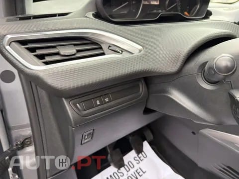 Peugeot 2008 1.2 PureTech Active