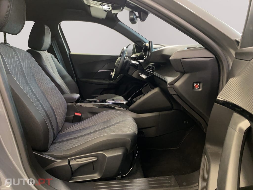 Peugeot E-2008 54 kWh Allure