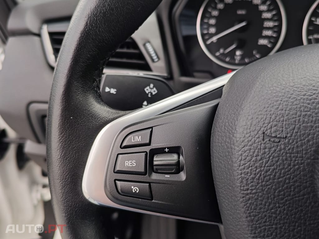 BMW 218 i Auto