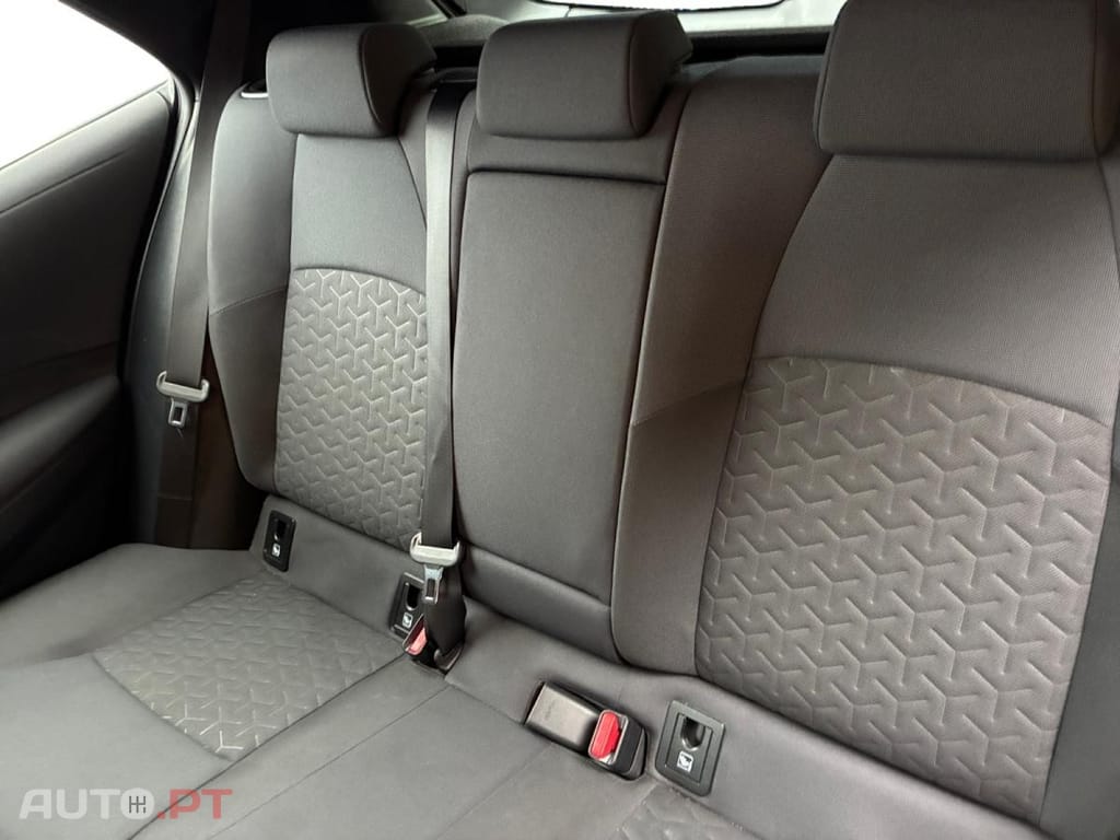 Toyota Corolla Pro 1.8 Hybrid Dynamic Business