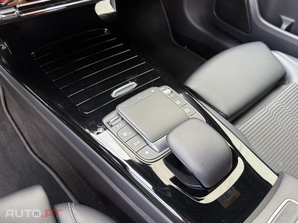 Mercedes-Benz A 250 e Progressive
