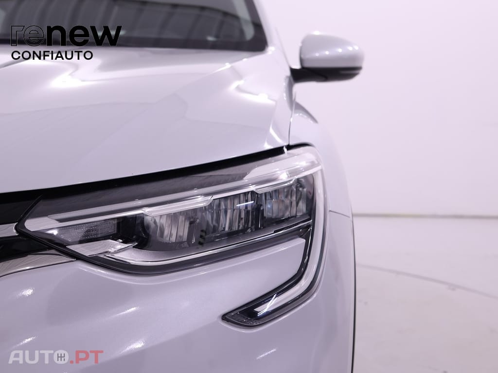 Renault Arkana 1.6 E-tech 145CV Intens — fotografia 12