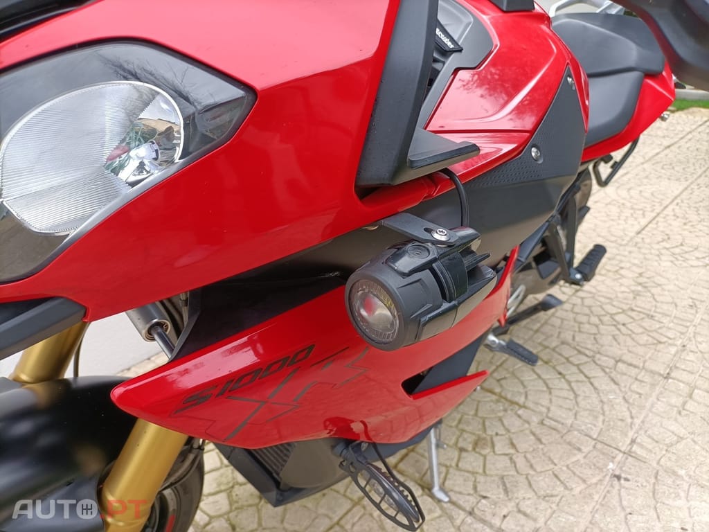 BMW S S1000XR
