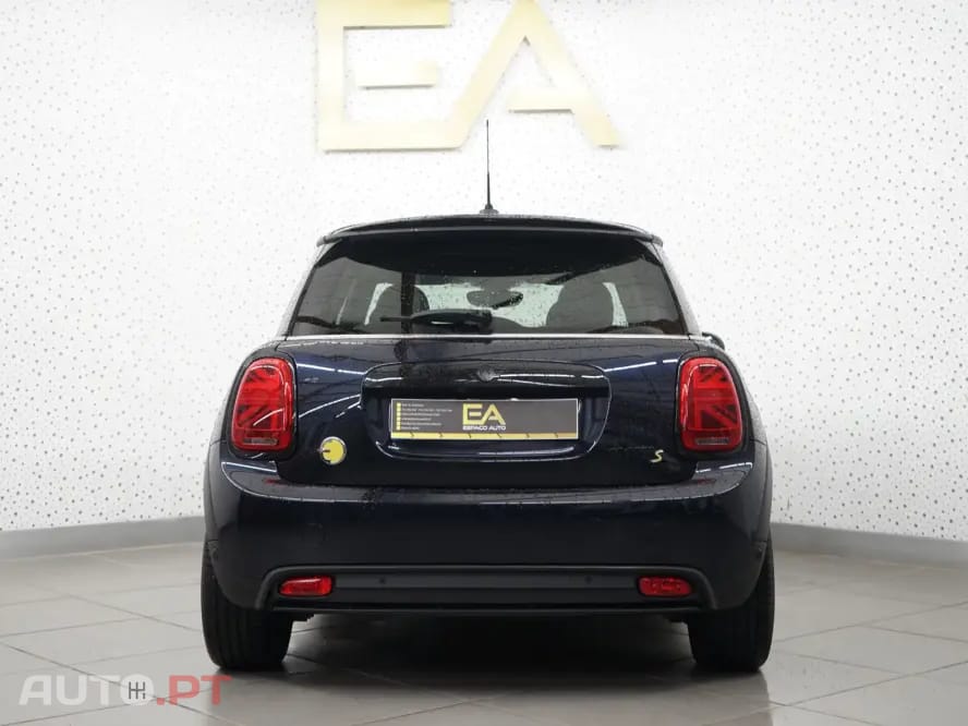 MINI Cooper Cooper SE Premium Classic