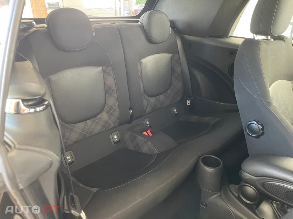 MINI Cabrio Cooper D