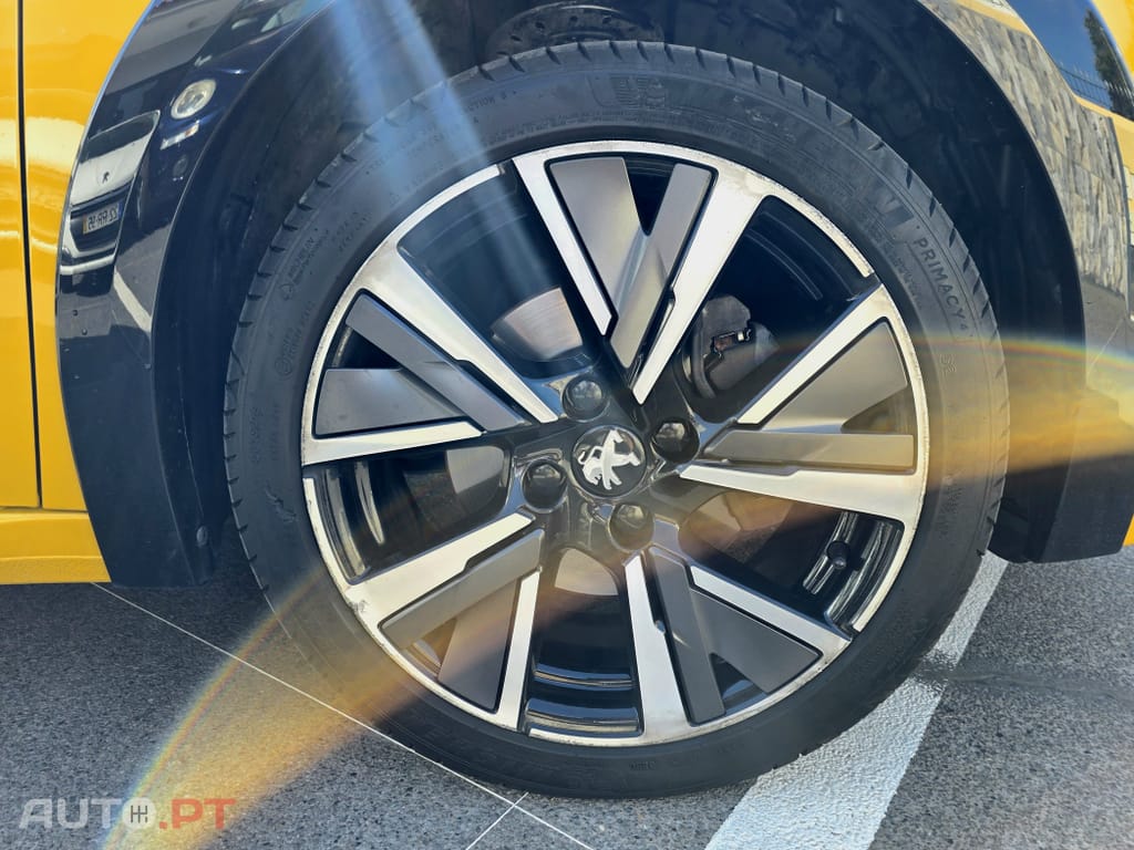 Peugeot 208 1.2 PureTech GT Line