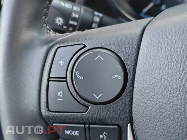 Toyota Auris 1.4 D-4D Exclusive