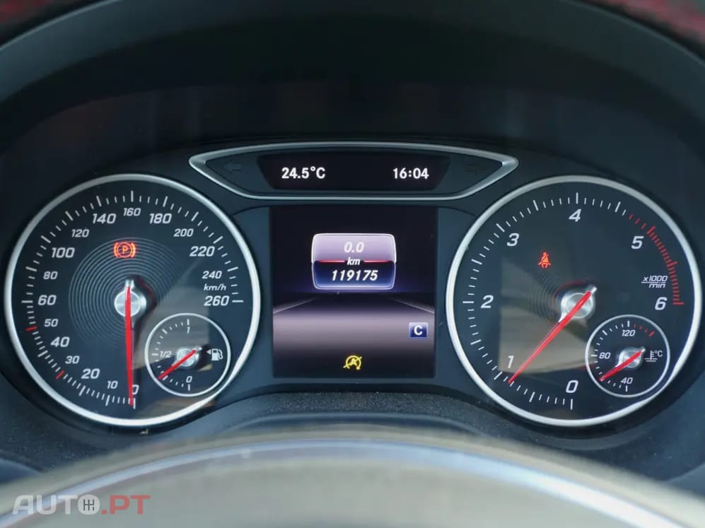 Mercedes-Benz A 180 d AMG Line