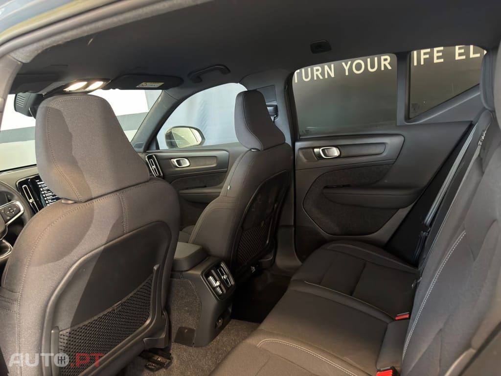 Volvo XC40 Recharge 69 kWh Single Motor Core