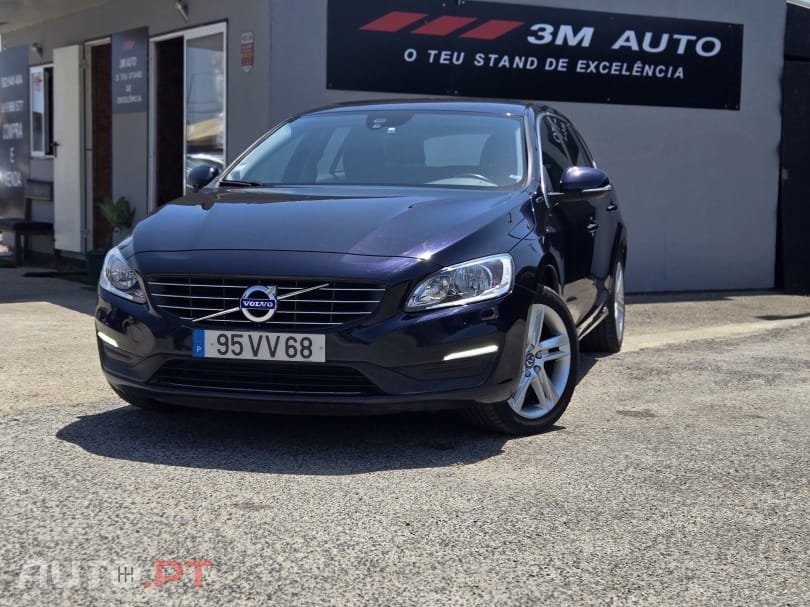 Volvo V60 2.4 D6 Momentum AWD Phev