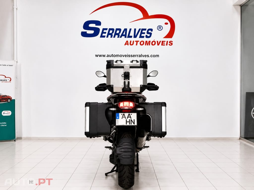 BMW R .