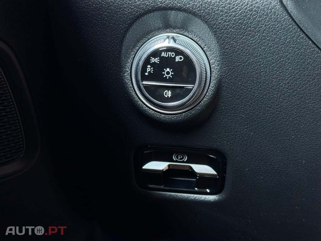 Mercedes-Benz C 300 e AMG Line
