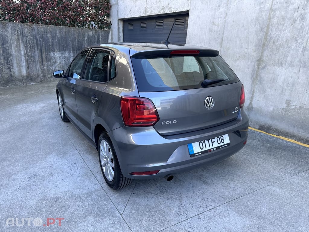 Volkswagen Polo 1.2 TSi Confortline Nav