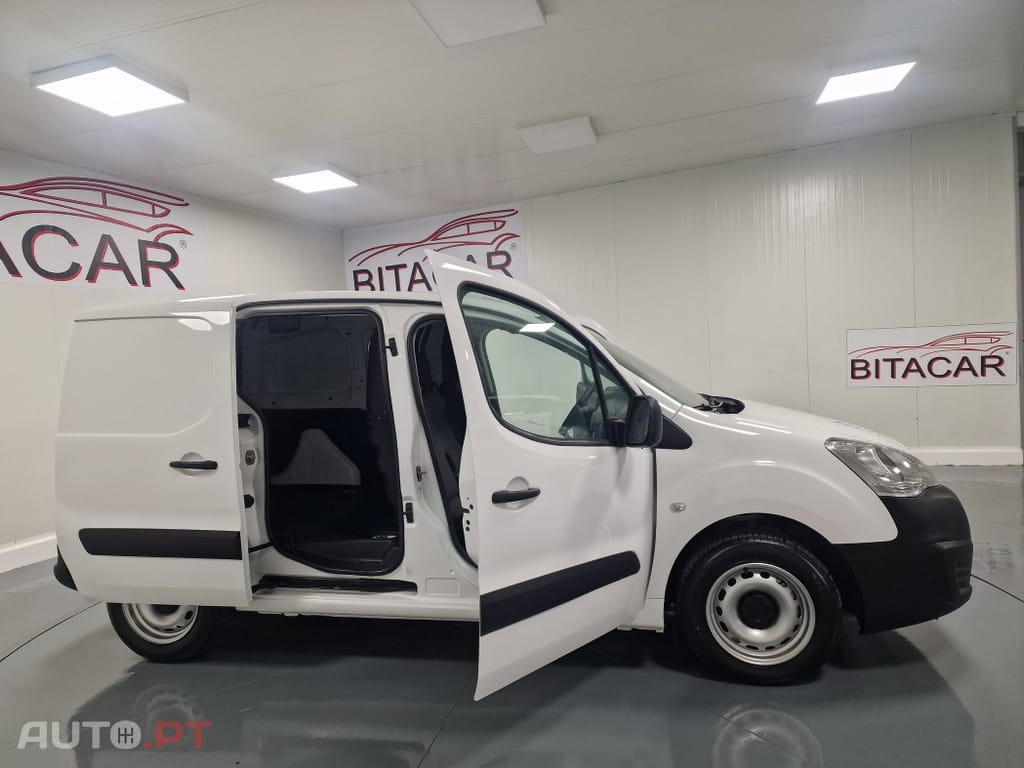 Citroen Berlingo 1.6 BLUEHDI IVA DEDUTIVEL APENAS 15.000KMS