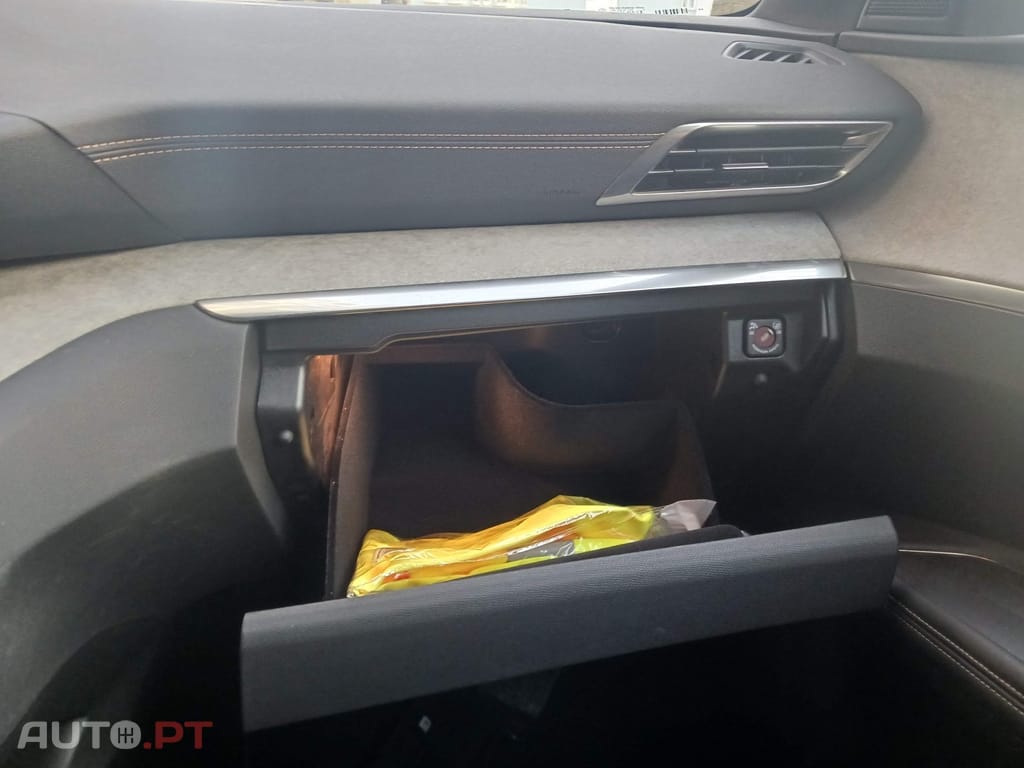 Peugeot 3008 1.6 Hybrid GT e-EAT8