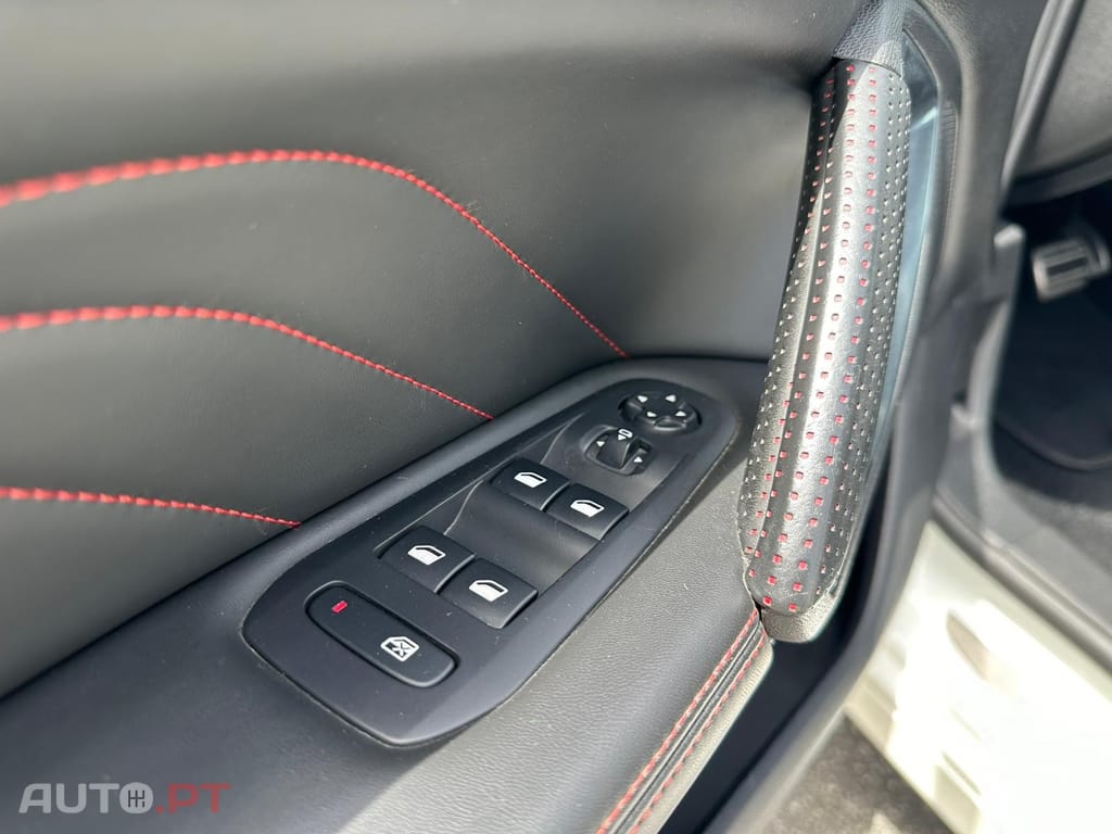 Peugeot 308 1.2 PureTech GT EAT8