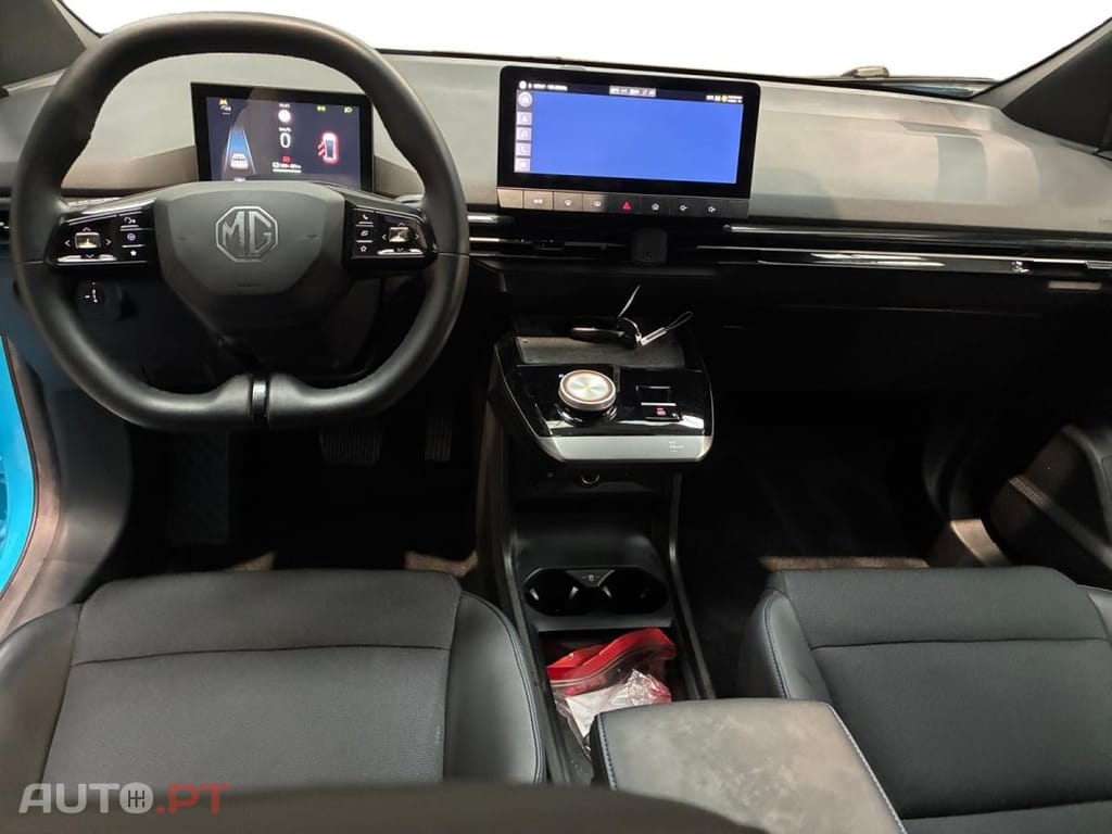 MG MG4 64 kWh Luxury