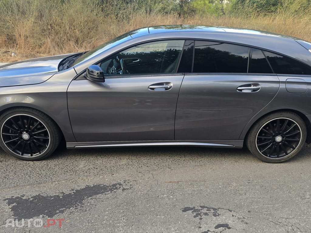 Mercedes-Benz CLA 220 d Shooting Brake AMG Line Aut.