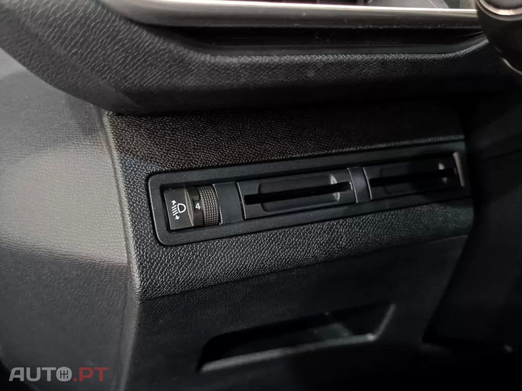 Peugeot 3008 1.6 BlueHDi Active