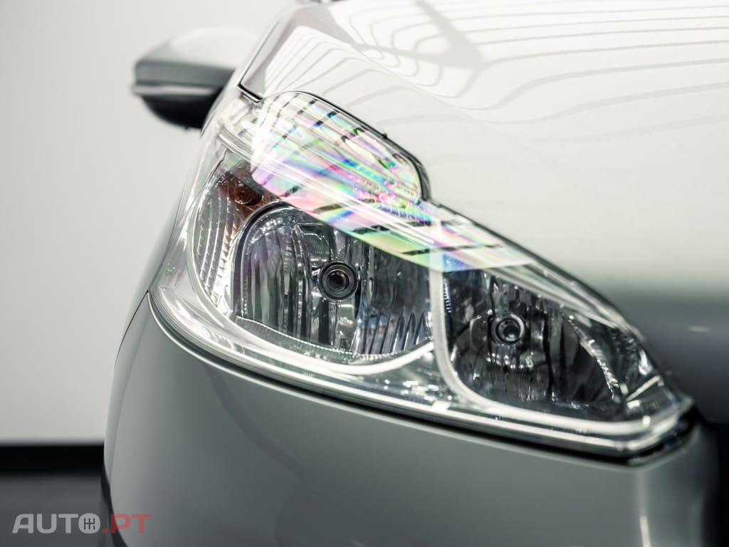 Peugeot 208 1.2 VTi Access