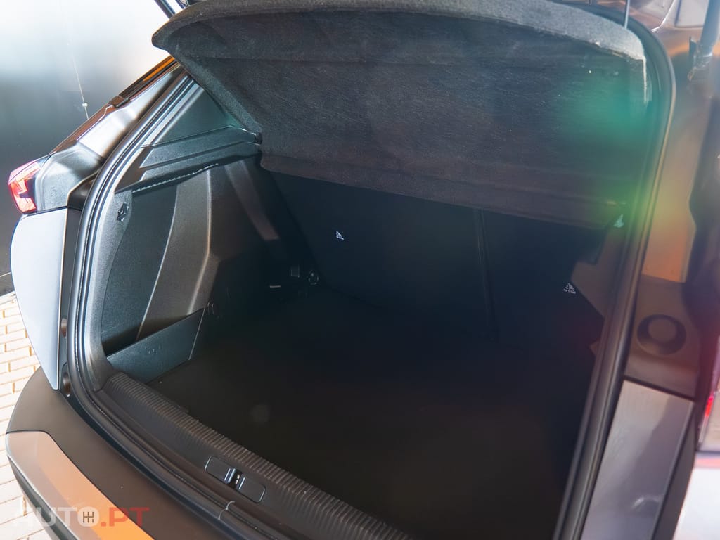 Peugeot 2008 1.2 PureTech Active Pack