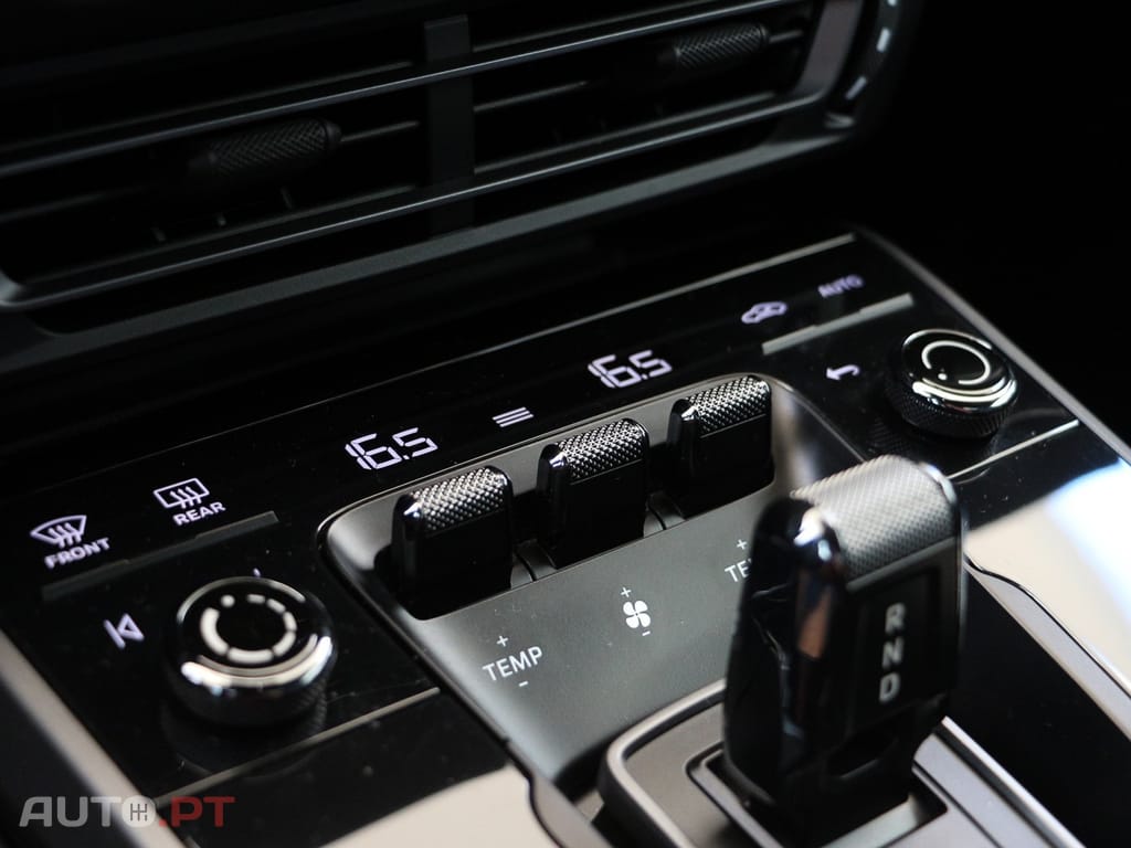Porsche 992 Carrera PDK
