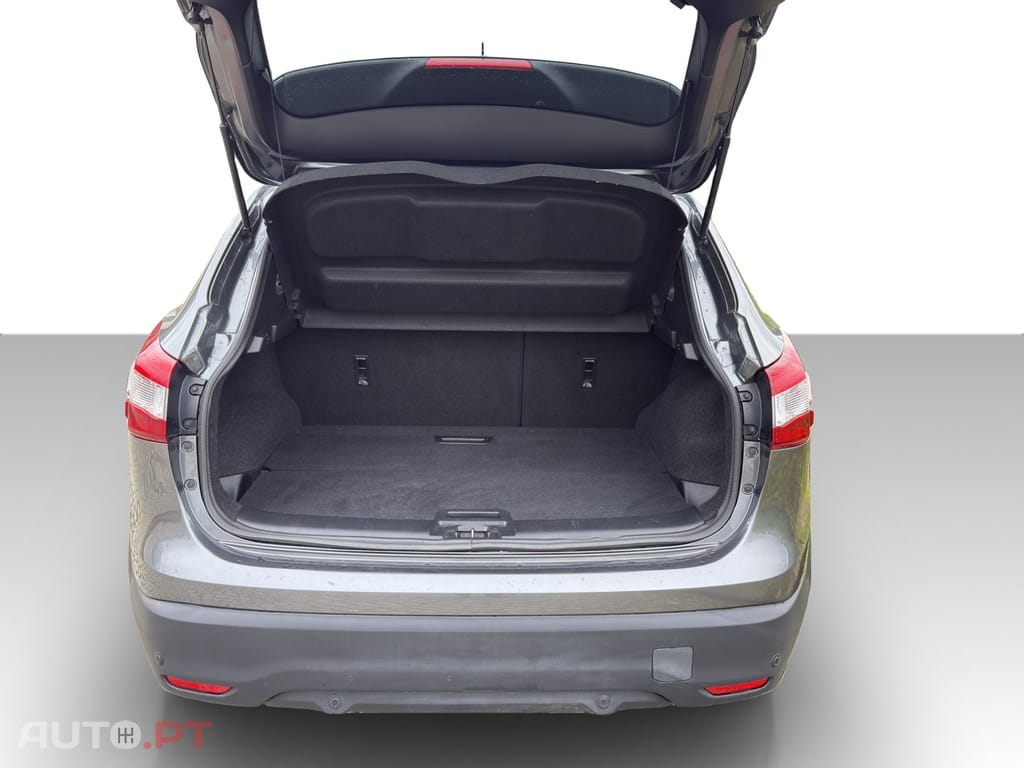 Nissan Qashqai 1.6 dCi Tekna Pele