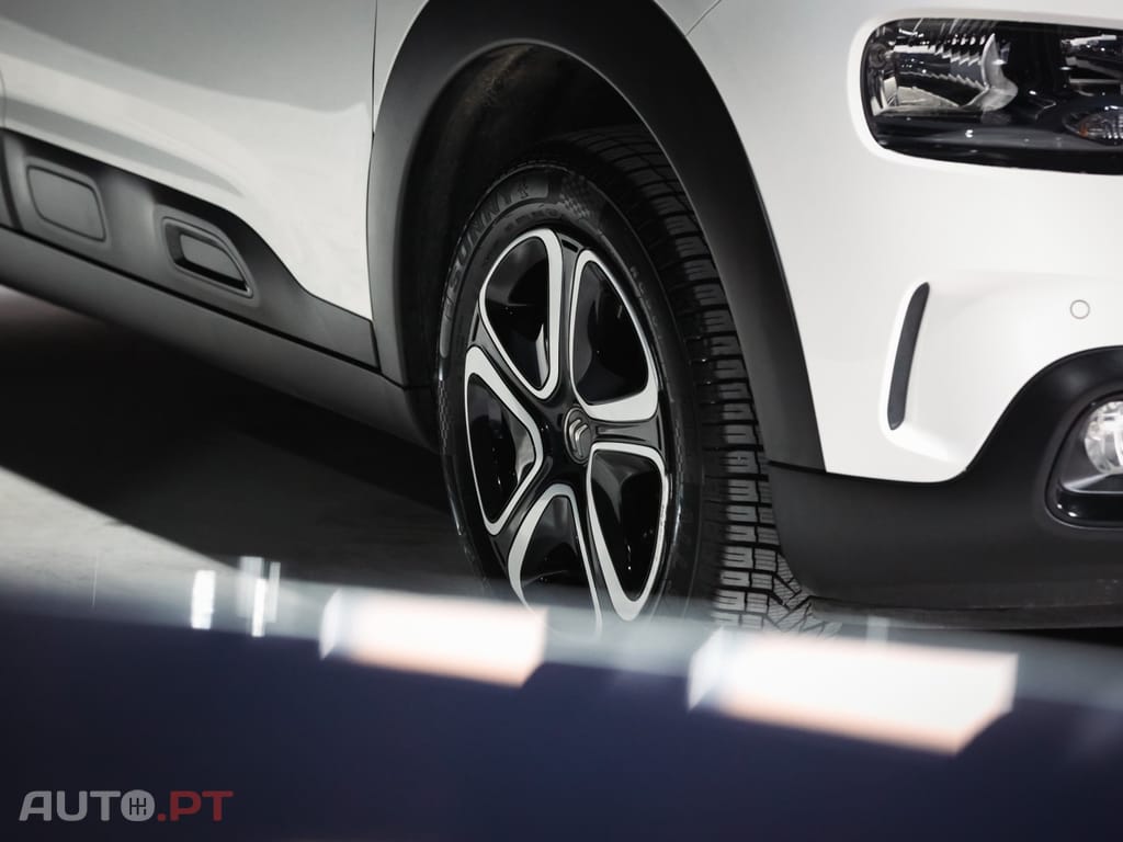 Citroen C4 Cactus BlueHDi 120 Stop&Start EAT6 C-SERIES