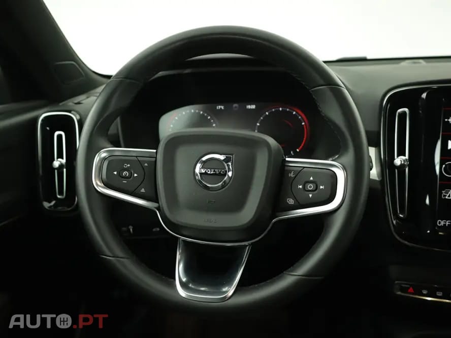 Volvo XC40 1.5 T2 Core Auto