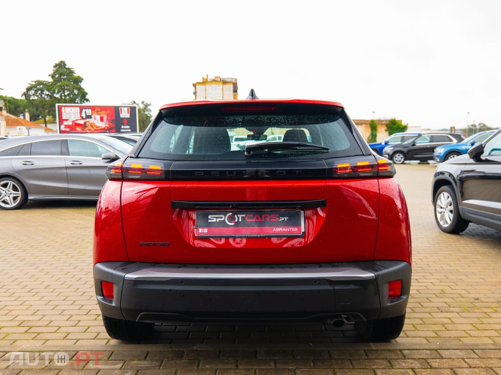 Peugeot 2008 1.2 PureTech Active Pack