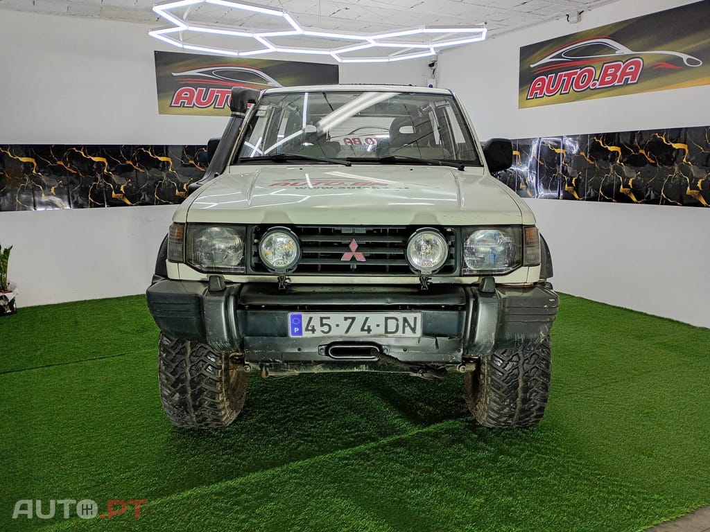 Mitsubishi Pajero 2.5 TDi GLS