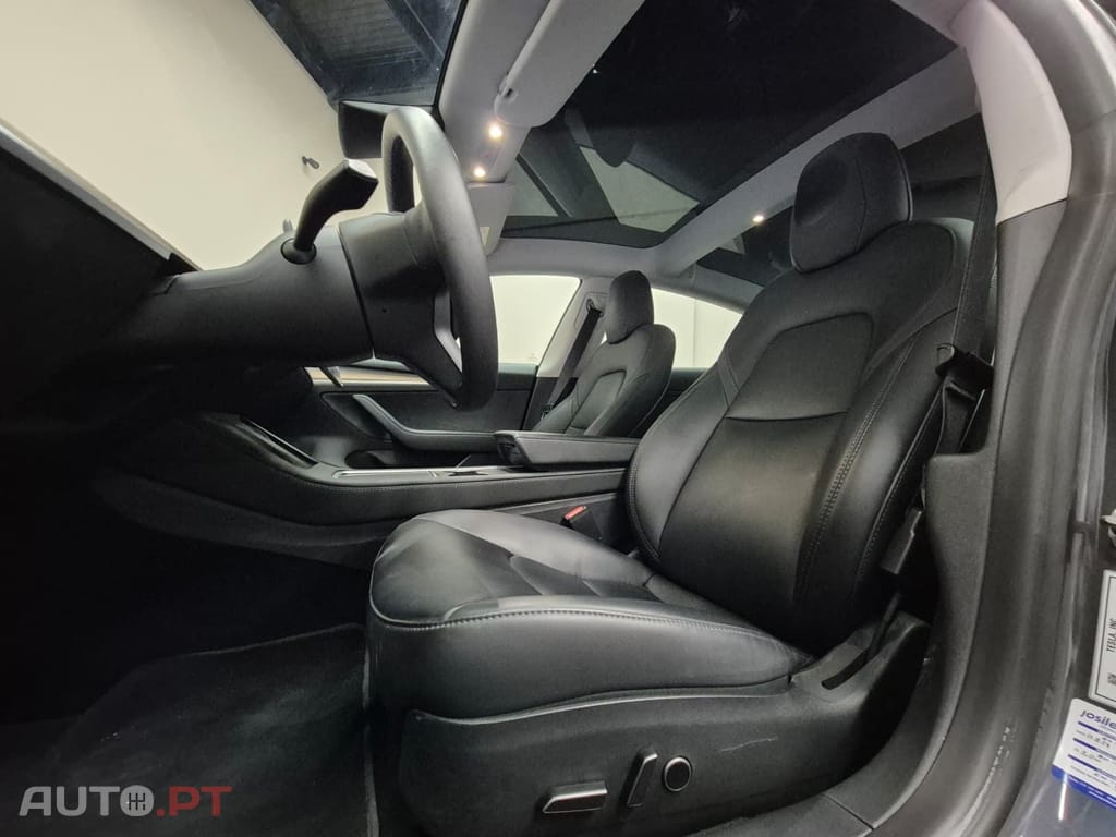 Tesla Model 3 BEV RWD — fotografia 36