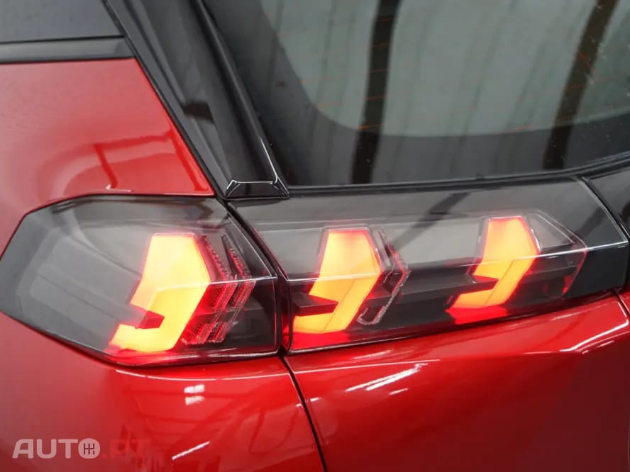 Peugeot 2008 1.2 PureTech Allure Pack